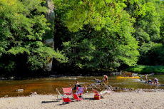 Gal-14-BPicknick