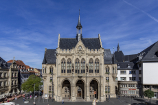 La mairie, de style néo-gothique, est autant le siège de l'administration erfurtoise qu'un symbole touristique, © Stadtverwaltung Erfurt / Vitalik Gürtler