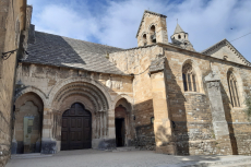 B-Gal-5-Valréas-Eglise-paroissiale-Notre-Dame-de-Nazareth