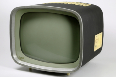 Fernsehgert Alex; Hersteller: VEB Stern-Radio Berlin, 1958; Design: Horst Giese, Jrgen Peters (Studienarbeit an der Hochschule fr bildende und angewandte Kunst Berlin, 1957); Betreuer: Rudi Hgner