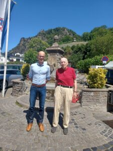 Rudolf Herrmann avec le Rédacteur en chef en été 2023 (Copyright: Landry Charrier)
