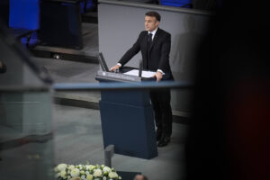 Emmanuel Macron im Bundestag, 22. Januar 2024 (Copyright: Imago)