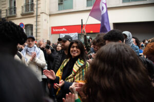 Rima Hassan lors d’une manifestation pro-palestinienne à Sciences Po Paris, 26 avril 2024 (Copyright: Imago)