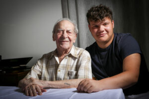 David Mosse wurde mit 18 deportiert. Hier mit Eddie