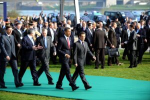 Barack Obama, Nicolas Sarkozy, Jaap de Hoop Scheffer und Gordon Brown während des NATO-Gipfels in Straßburg am 4. April 2009 (Copyright: Alamy)