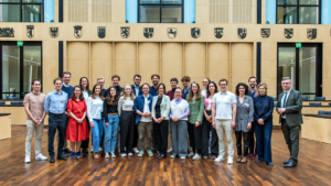Der Jahrgang 2025 bei seinem Besuch im Bundesrat (Copyright: Jennifer Sanchez | vonZynski.com)