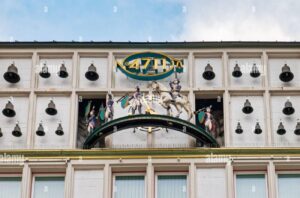 Glockenspiel am 4711-Haus in Köln (Copyright: Wikimedia Commons)