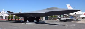 Modell im Maßstab 1:1 des zukünftigen Luftkampfsystems FCAS, Le Bourget, 2019 (Copyright: Wikimedia Commons)