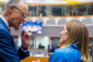 Roberta Metsola und Friedrich Merz beim Europäischen Rat in Brüssel, 26. Juni 2025(Copyright: Europäische Union 2025/EP)