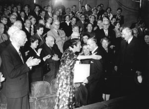 Réception au Théâtre national de Weimar le 14 mai 1955 (Copyright: Wikimedia Commons)