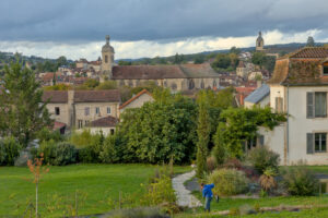 Die Stadt Figeac im Département Lot dient als Hintergrundkulisse des Krimis von Roland Theis (Copyright: Wikimedia Commons)
