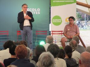 Sommeruniversität der Grünen 2024 mit Teilnahme des PS-Parteivorsitzenden Olivier Faure (Copyright: Wikimedia Commons)