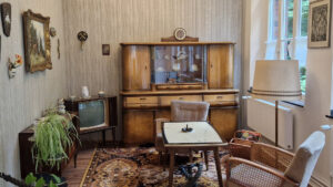 Gelsenkirchener Barock. Der Schrank steht im Heimatmuseum "Unser Fritz" in Herne Wanne-Eickel (Copyright: Kirsten Lipka)