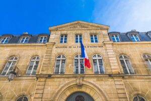 Frankreich hatte bis 1946 ein Kolonialministerium, das anschließend in das Ministerium für die Überseegebiete umgewandelt wurde. Seit 2012 trägt es den Namen Ministerium der Überseegebiete (Copyright: Alamy)