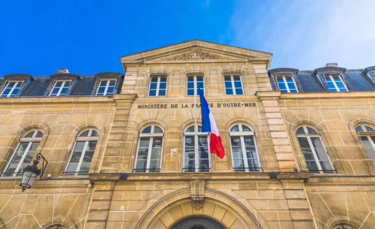 Überseegebiete: Kommunalwahlen jenseits der Festlandslogik 