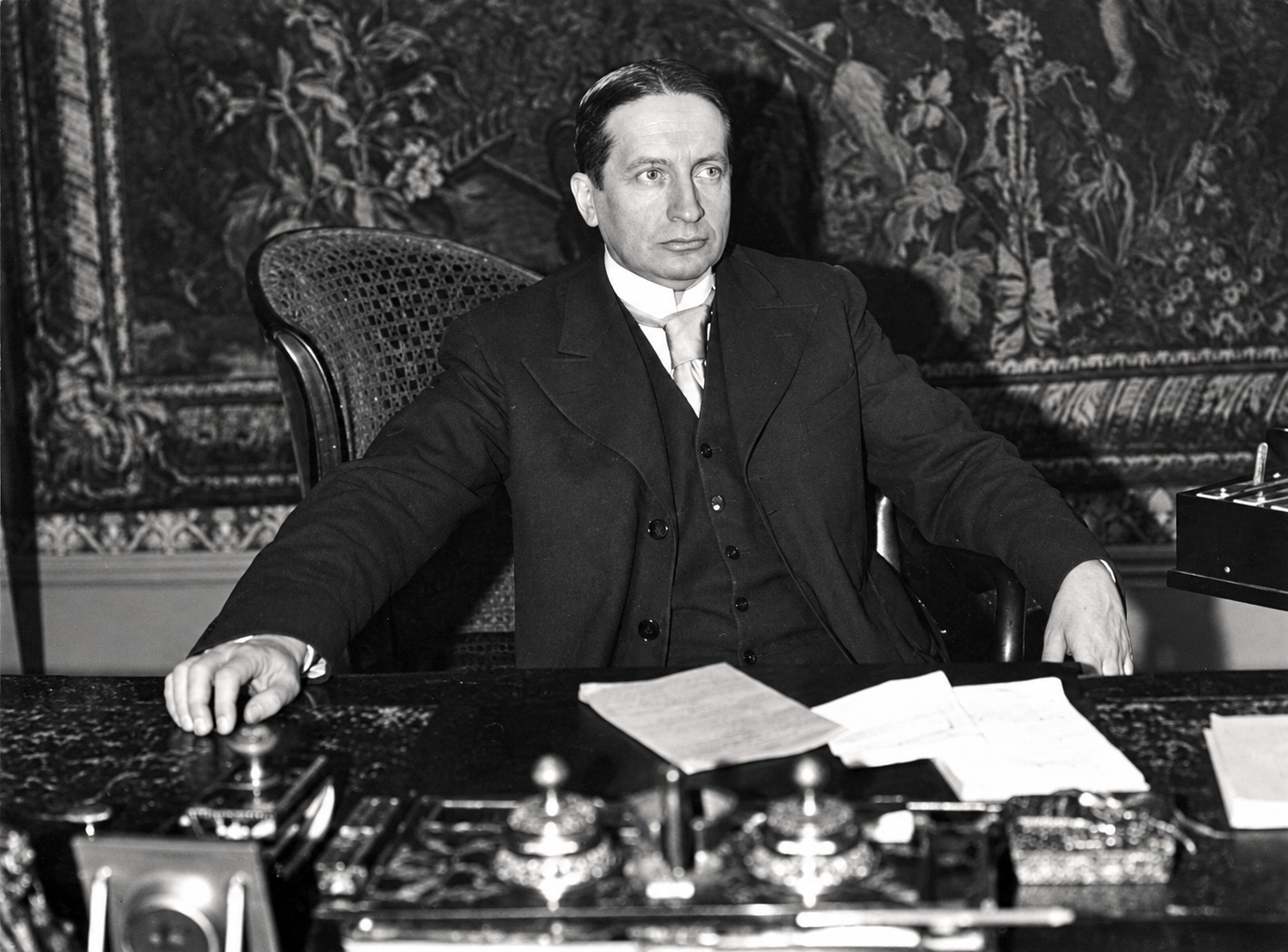 Deuxième Guerre Mondiale : Le martyre de Georges Mandel (1940–1944) 