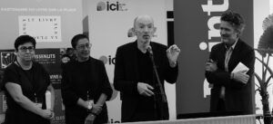 Laurent Mauvignier während des Buchfestivals Le Livre sur la Place 2025 (Copyright: Wikimedia Commons)