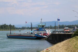Bac « Rhenanus » sur le Rhin, entre Kappel et Rhinau 