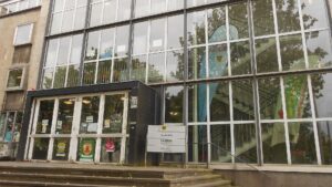 En Allemagne, les services de protection de l'enfance (Jugendämter) jouent un rôle central dans l'identification des situations à risque, l'accompagnement des familles et la protection des enfants victimes de violences. Ici, à Dortmund (Copyright : Wikimedia Commons)