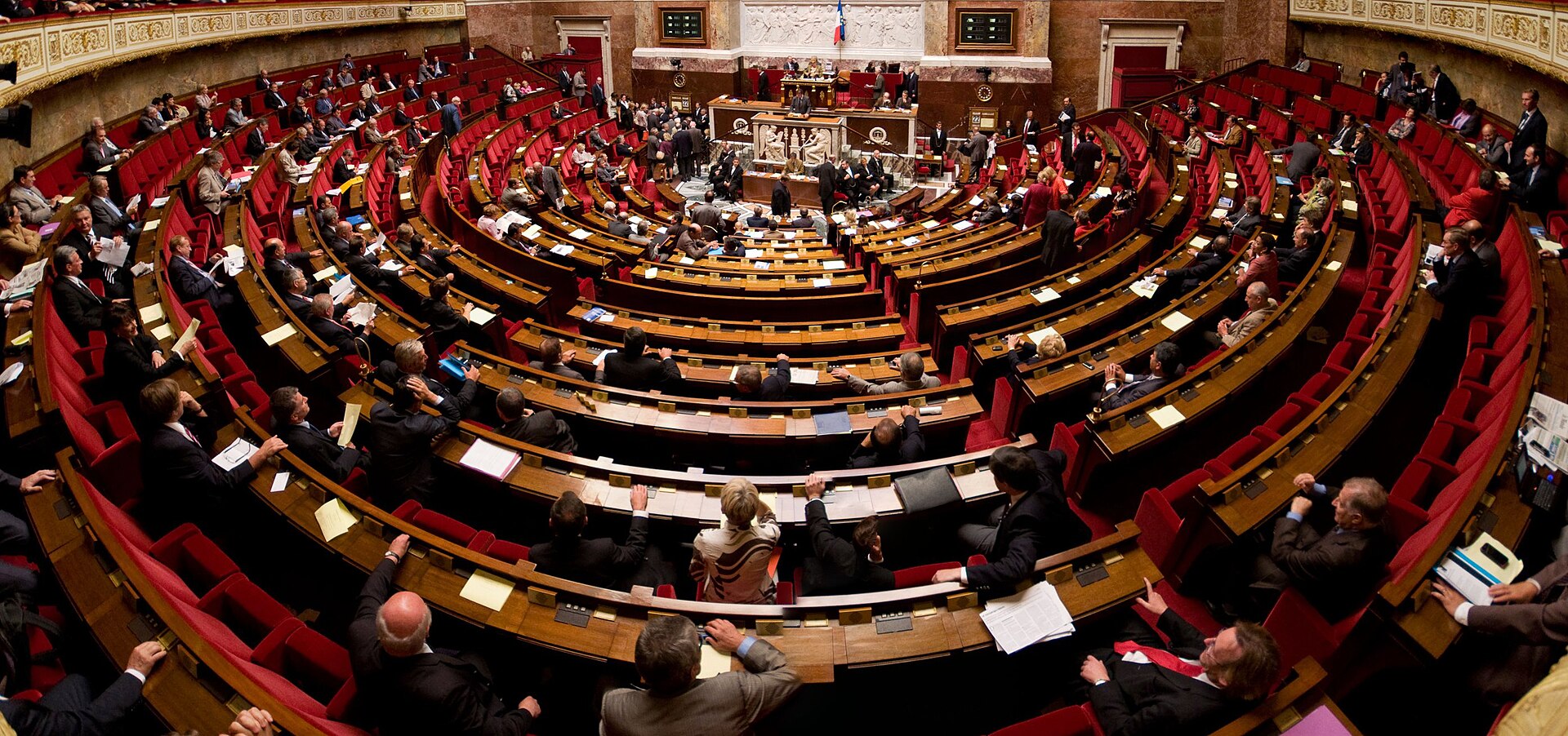 Frankreich 2027: Im Zeichen der Tripolarisierung 